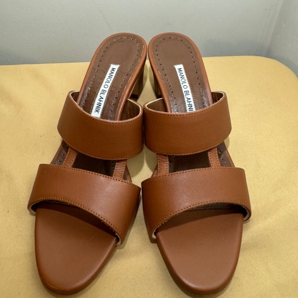 Manolo Blahnik Chus Block Heel Slide Sandal - Picture 5 of 8